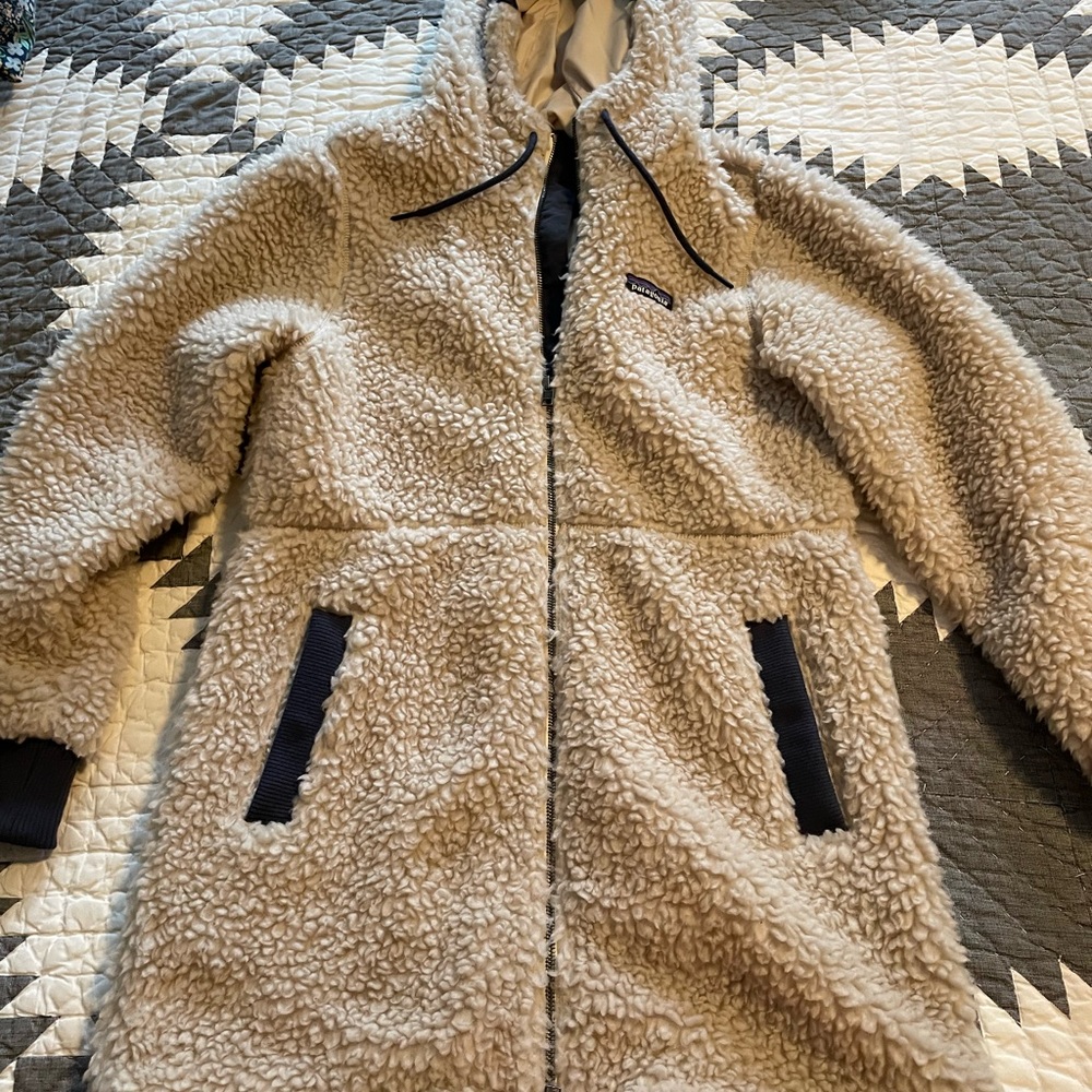 Patagonia Cream Women's Lonesome Mesa Hooded Parka